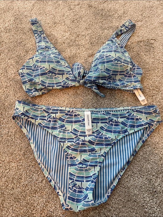 Vineyard Vines Other - Vineyard vines swimsuit